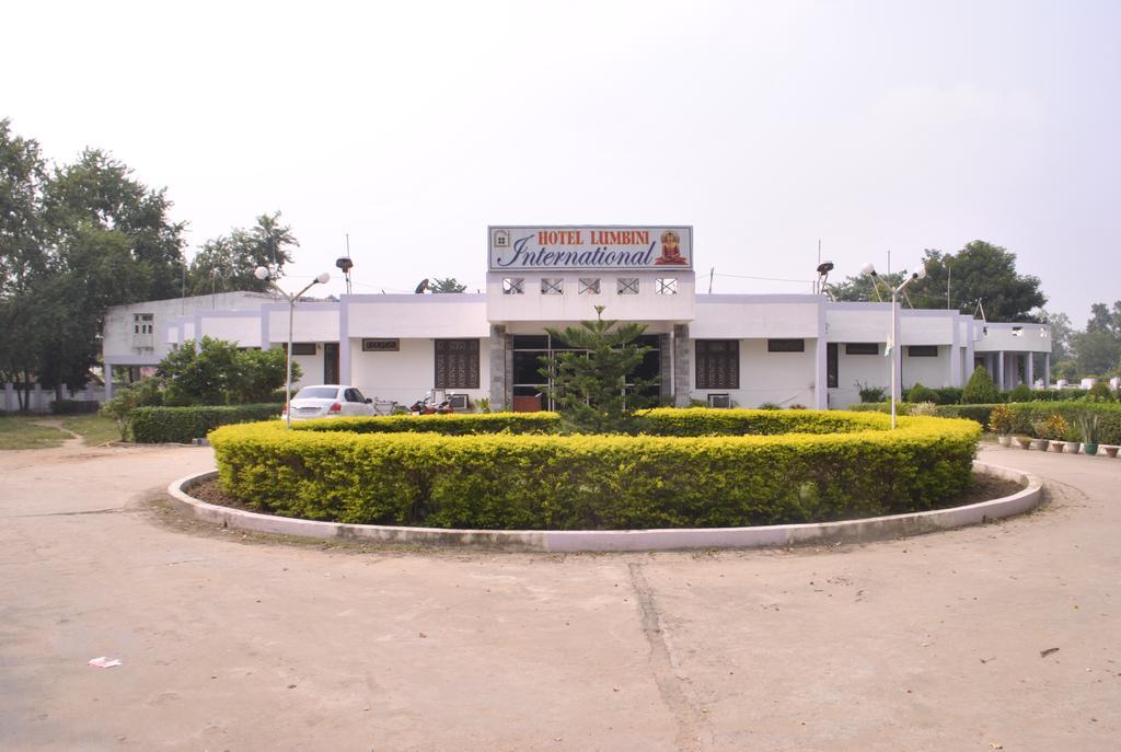 Hotel Lumbini International Bodh Gaya Exterior foto